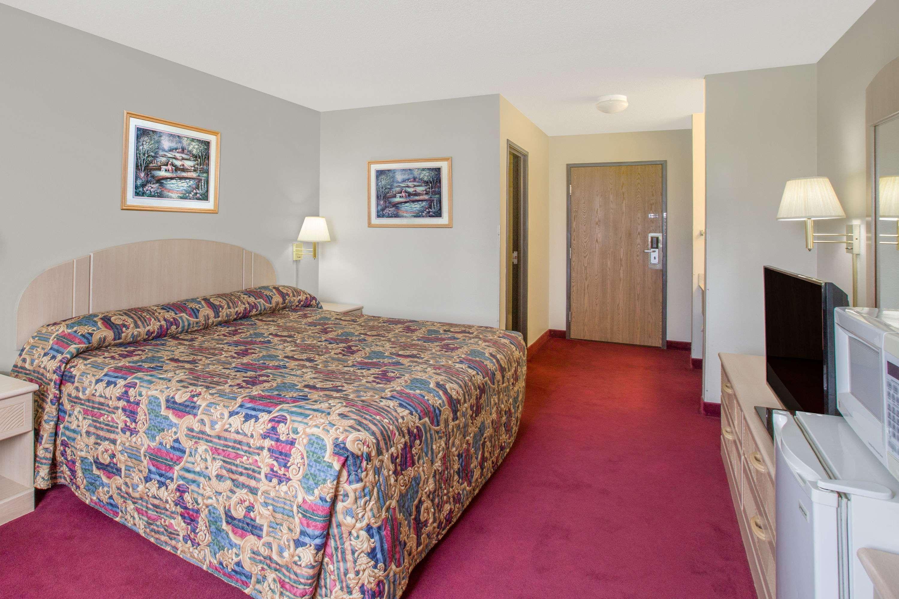 Super 8 By Wyndham Bethany Mo Exterior photo